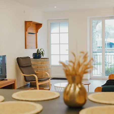 Maison Climatisee Avec Patio 5 Pers *